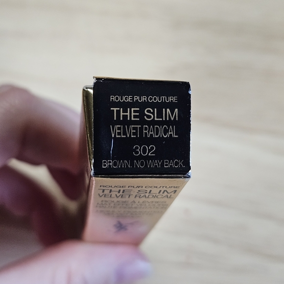 YSL THE SLIM VELVET RADICAL MATTE LIPSTICK 302 - Picture 5 of 5